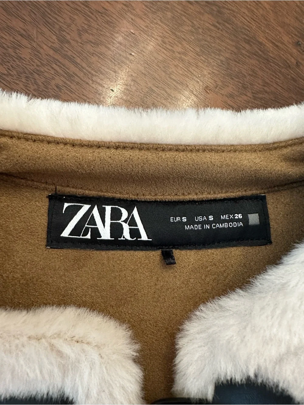 ZARA Cream Double Face Faux Shearling Fur Peg Strap Closure Collarless Jacket
